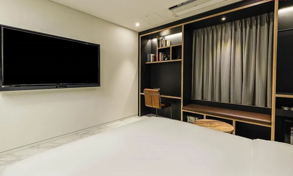 Incheon Guwol Hotel Bay 204 3*,